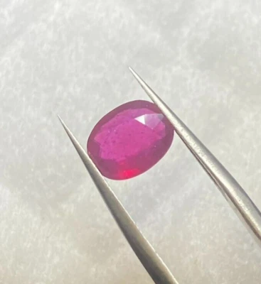2.58 CTS HOT RED NATURAL RUBY, TREATED, 9.3 X 7.6 X 3.8 MM - Image 1 of 3