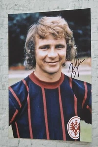 ORIGINAL Autogramm von Bernd Hölzenbein. pers. gesammelt. 20x30 Foto. 100% ECHT - Picture 1 of 1