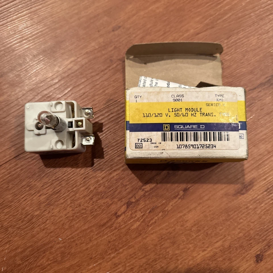 Square D 9001-KMF-1 Series G 110-120V 50/60HZ LIGHT MODULE - Image 1 of 2