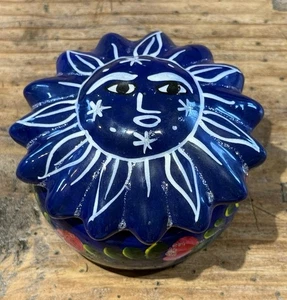 Caja de baratijas MÉXICO REDONDA con tapa SUN BURST & FLORAL motivos AZUL COBALTO brillante - Imagen 1 de 15