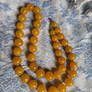 Seltene klobige KJL Kenneth Jay Lane Faux Bernstein Lucite Perlen Halskette 22 Zoll - Bild 1 von 5