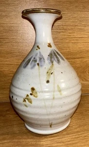 Studio Pottery Dandelion Wildflower Bud Vase Artist Signed Hand Painted Glazed - Picture 1 of 7