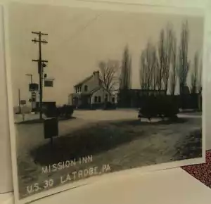 1945 Latrobe Pa. Missione Inn Foto Rt. 30 Poster Lincoln Highway Repo - Foto 1 di 1