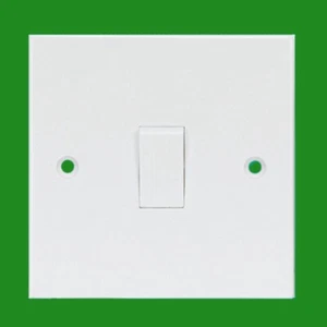 White 1 Gang 3 Way Intermediate Mains Wall Light Lamp Switch, 10A 240V - Picture 1 of 2