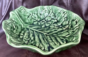 Vintage dark green cabbage leaf bowl marked P345 S pottery 11’’x 10’’x 3 1/2’’ - Picture 1 of 7