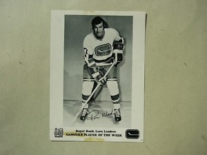 1971/72 ROYAL BANK LEADERS VANCOUVER CANUCKS HOCKEY PHOTO #8 RON WARD MK