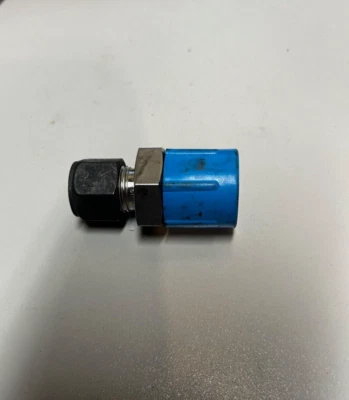 Parker 8-6 Fbz-Ss 3/8" X 1/2" Mnpt X CP SS Male Connector - Image 1 of 4