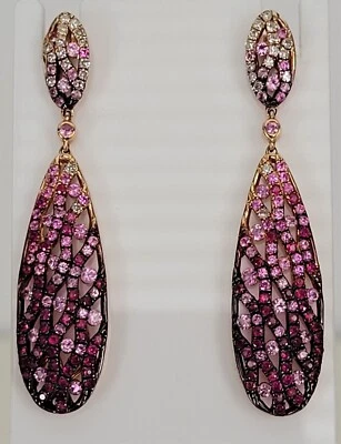 Aretes colgantes internacionales de diamantes de oro rosa de 14 quilates con rubí y zafiro Foto 1 de 4