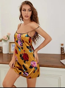 Women's Satin Rose Pattern Cami Nightdress Sleepwear Size Medium 6/7 - Picture 1 of 6