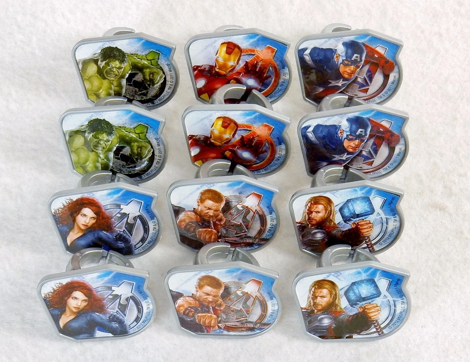 Paquete de 12 anillos para cupcakes, conjunto Marvel Avengers, 6 diseños de héroes surtidos Foto 1 de 1