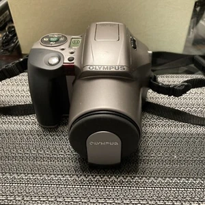Olympus IS-20 35mm Camera Quartzdate 28-110mm High Resolution 4X Zoom WORKING🔥 - Picture 1 of 14