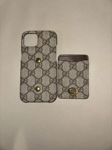 Gucci Authentic 701583 Smartphone Case for iPhone 13 GG Supreme PVC Beige New - Picture 1 of 5