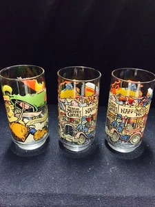 MUPPETS GLASSES-3 The Great Muppet Caper Happiness Hotel VINTAGE 1981 McDonalds - Picture 1 of 4
