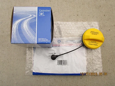 09 - 11 BUICK LUCERNE CX SUPER CXL TAPA DE LLENADO DEL TANQUE DE GASOLINA CON CORREA NUEVO Foto 1 de 4