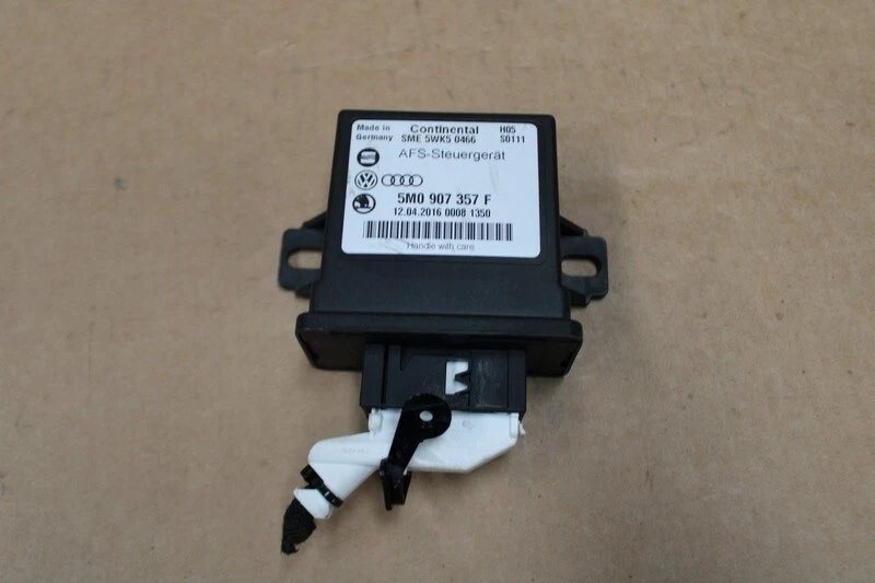 VW Jetta II 5C6 PDC Modulo Di Controllo Parcheggio 8K 1K8919472 B - Immagine 1 di 1