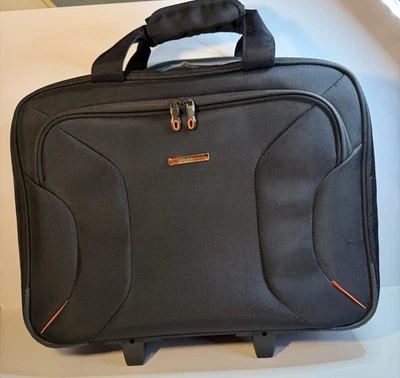 Wenger Swiss Gear Rolling Travel Carry On Laptop Briefcase Bag 17 EXCELLENT - Image 1 of 4