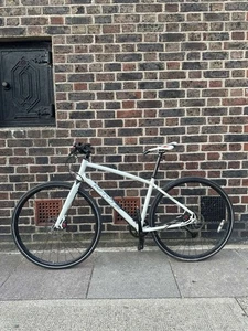 Whyte Carnaby Size Medium Hybrid Bike - Picture 1 of 9