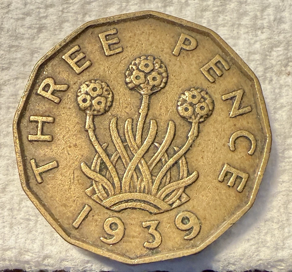 1939 Great Britain GEORGIVS VI D:G:BR:OMN:REX F:D:IND:IMP.' Nickel-Brass - Image 1 of 4