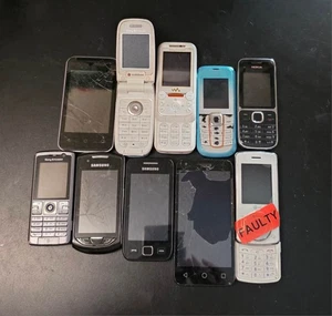 Job Lot 254 - 10x Untested Samsung Nokia Faulty Mobile Phones Spares Repairs - Afbeelding 1 van 2