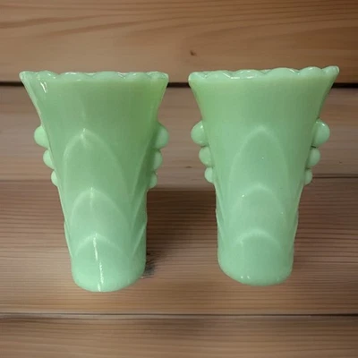 Vintage Jadeite Green Bud Vases Pair 5.25” Scalloped LE Smith Indiana Glass MCM - Image 1 of 4