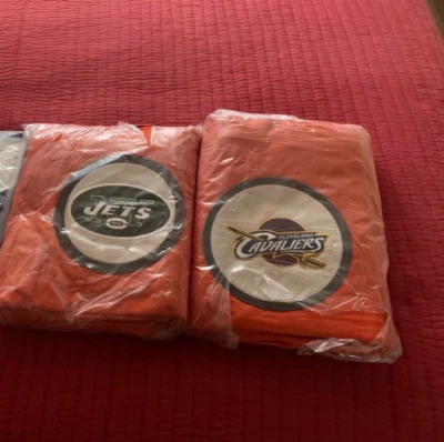 NUEVO Edredón Pottery Barn Teen NFL Parche FULL QUEEN NARANJA -  Foto 1 de 2