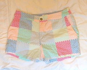 Vineyard Vines for Target Patchwork Wal Shorts Damengröße 4 - Bild 1 von 11