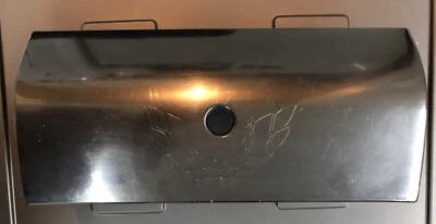 Panel de llenado central de luz trasera Firebird 93-02 cuarta generación GM# 16516876 Foto 1 de 4