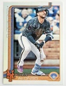 2025 Topps Series 2 - Pete Alonso #550 Rainbow Foilboard - Bild 1 von 2