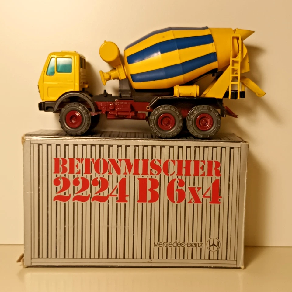 MERCEDES-BENZ Betonmischer 2224 B6x4 - Gescha #3044 con scatola -1/50 -anni '70 - Immagine 1 di 4