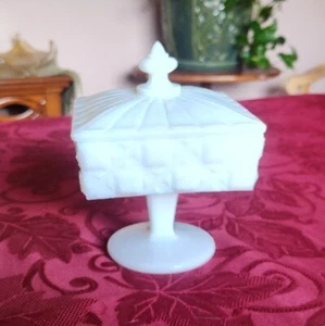 Milk Glass Candy Dish with Lid Pedestal Vintage - Picture 1 of 10