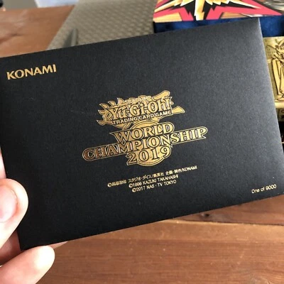 Yu-Gi-Oh! World Championship 2019 Celebration WCS 2019 SEALED - Bild 1 von 2