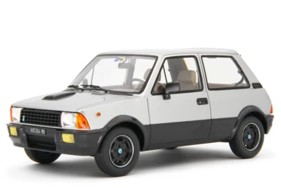 LAUDORACING-MODELS 1:18 Innocenti De Tomaso Turbo 1983 PLATA LM174B Foto 1 de 4