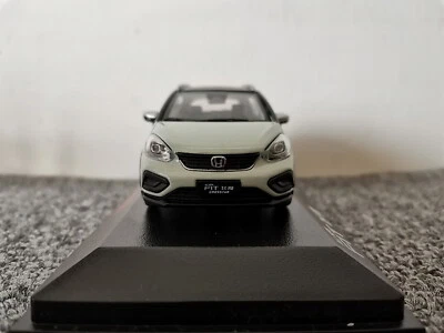 Modelo de coche fundido a presión Honda Fit Crosstar 2021 escala 1/40 juguete nuevo en caja Foto 1 de 4