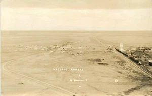 Postal de Wallace Kansas Airview RPPC de 1920 25-10765 - Imagen 1 de 2