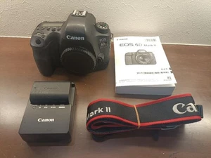 Canon EOS 6D Mark II DSLR Camera Full-Frame WiFi Included accesorios Japan - Picture 1 of 6