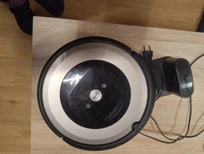 Irobot Roomba E6 Robotstaubsauger Gebraucht +1x Zubehörset Zum Selbsttauschen - Bild 1 von 3