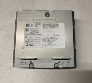 2015-2016 Suburban Tahoe GM CD DVD Player Electronic Entertainment System OEM - Picture 1 of 17