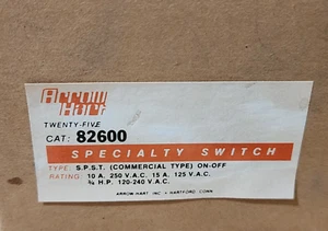 (Lot of 2) Eaton/Arrow Hart 82600, SPST, On-Off, TOGGLE SWITCH 3/4HP, 250/125Vac - Picture 1 of 12