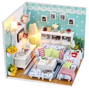 Kit en miniatura para casa de muñecas -BUTTERLY'S LOVE, (M002), sala de estar con luz y cubierta - Imagen 1 de 6