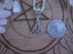 Keltische Triquetra Göttin Mutter Jungfrau Lady Halskette - Bild 1 von 3