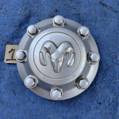 (1) Tapacubos central rueda Dodge Ram 2500 3500 SRW 1XF55TRMAA Foto 1 de 2