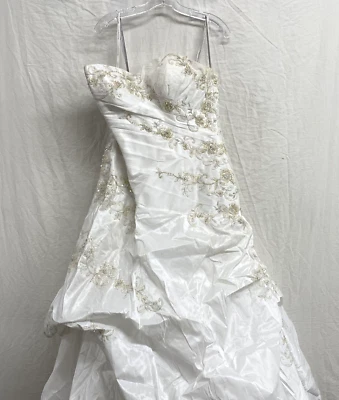 Strapless Moonlight White Taffeta Adjustable Corset Wedding Dress Size 16 - Image 1 of 4