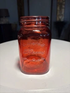 Tarro rojo rubí Blooms sin tapa  - Imagen 1 de 5