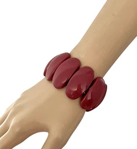 1.5" Wide Burgundy Red Fun Casual Statement Stretchable Wooden Chunky Bracelet - Picture 1 of 4