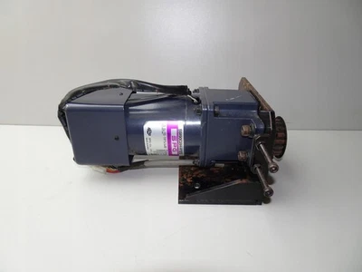 Motorreductor SPG S9I90GBH-V12CE solo 1 ud - Imagen 1 de 4