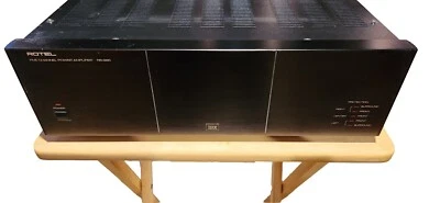 audio amplifier. Rotel.5x100 Watt Powerhouse. THX Ultra. Great for home theater. - Image 1 of 4