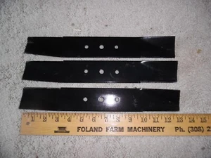 13 1/2 Blades with 2 5/8 holes outer/1 1/4 center hole to outer - Picture 1 of 1