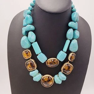 Collar Chico’s “Jasmine” Doble Hilo Azul Imitación Turquesa Cáscara de Tortuga 20” - Imagen 1 de 6