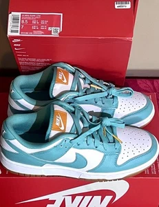 NUEVO Nike Dunk Low Teal Zeal Turquesa Verde Mujer’s 8.5 Hombre’s 7 DV2190-100 ¡NUEVO EN CAJA! - Imagen 1 de 10