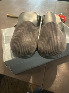 NEW Spring Step Black Leather Slippers  Men’s Size 42 US Sz 9 Arnie In Box Fast - Picture 1 of 7